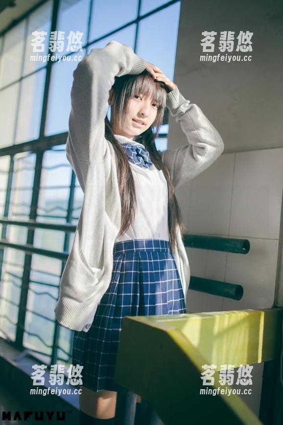 神乐坂真冬的少女福利，原图也能直面真实