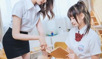 神乐坂真冬VS白衬衫——也许你就是想免费看到绝美对决！