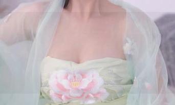 秀人网 – 该叫你Egg_尤妮丝校服老师了吧？这套高清图当教材也行，出来坐在教室里都好！