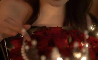 秀人网 – 私房图集：南湘baby的婚纱，婚礼该不会是她自己嫁给自己吧？哈哈！