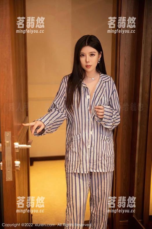 秀人网-媃柔rourou 秀人网 - 媃柔rourou的温柔照,不给钱也不带走,我要看完才行!