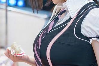 秀人网 – 白白Alina的人气资源库，顺便让我也想找个“女友”摆pose了。