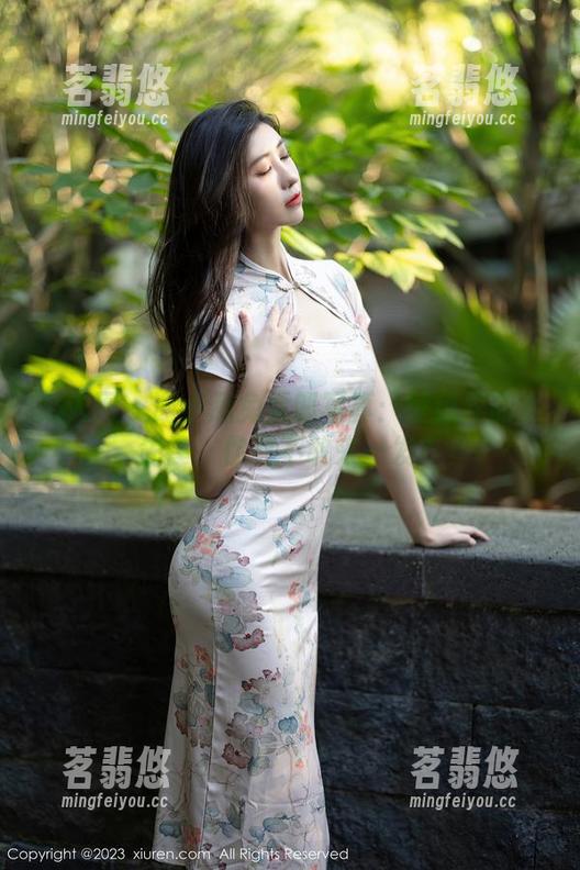 秀人网 - 谢小葱兔女郎写真：壁纸界的小先锋，你敢不敢来一发？