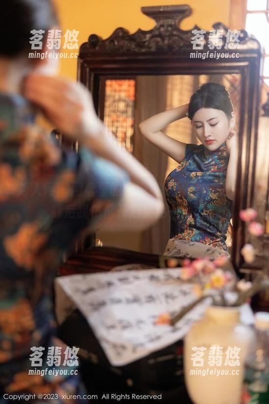 秀人网-龙泽美曦 秀人网 - 网盘里的龙泽美曦黑色作品,下载后我仿佛开启了另一扇门。