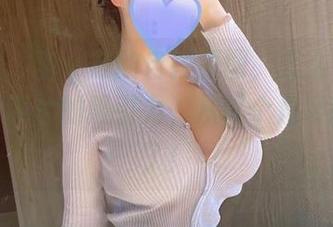 微密圈 – 童小芯的自拍原图，怎么看都有种“神奇”的吸引力，从这个角度就吸引了！
