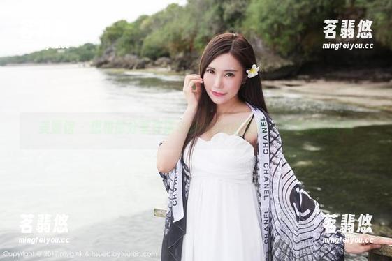 美媛馆 - 想和你分享许诺Sabrina的美图，壁纸级的诱惑