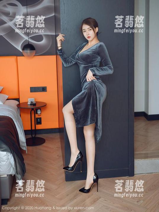 花漾show-张思允Nice 花漾show - 醒醒,无法抗拒的张思允Nice裸足写真套图,走起来真心自由自在