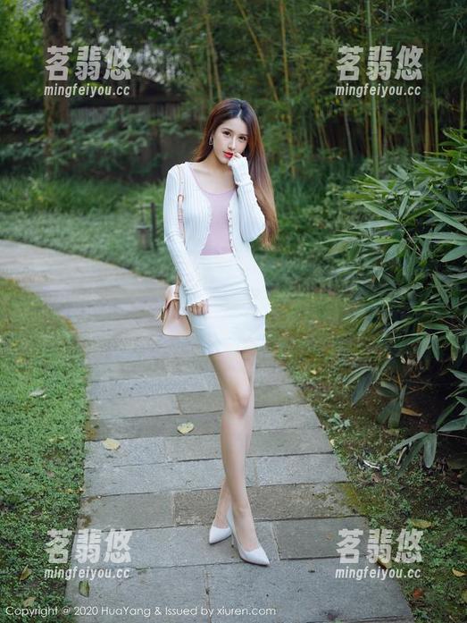 花漾show - 瑜伽界的新乐子，李晨晨的无圣光写真做得像我玩隔空投掷那么自信！
