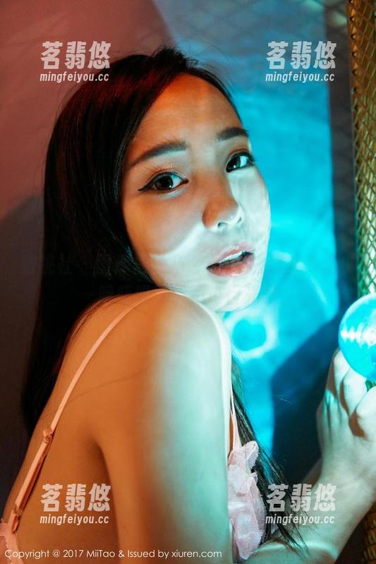 蜜桃社-桃乃香Tina 蜜桃社 - 图库里桃乃香Tina的修女写真,暗暗吸引了不少目光哦