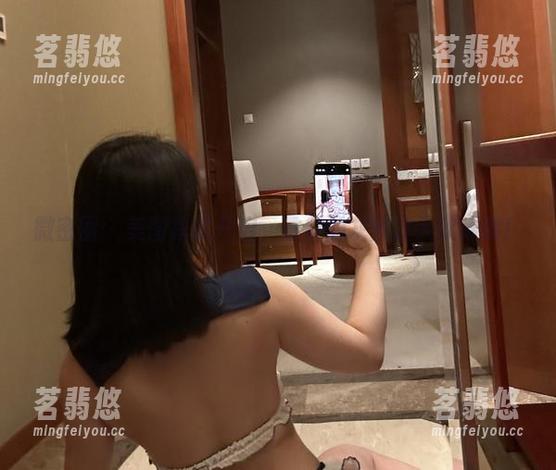 微密圈 - 美图模式开启，詹詹的灰丝让人软绵绵！