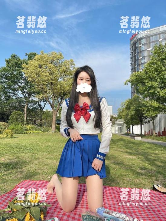微密圈 - 软妹小九九的教室冒险：精选套图，像是时间停在了某一刻