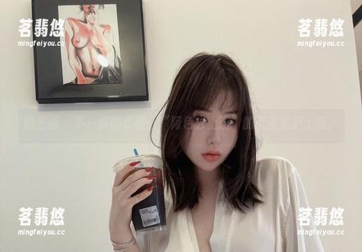 阿色 微密圈 - 不一样的套图:“阿色去上班”的无圣光护士版。