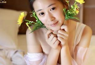 青豆客 – 施忆佳Kitty酱的秘密人生，美图图集带你开启全新体验