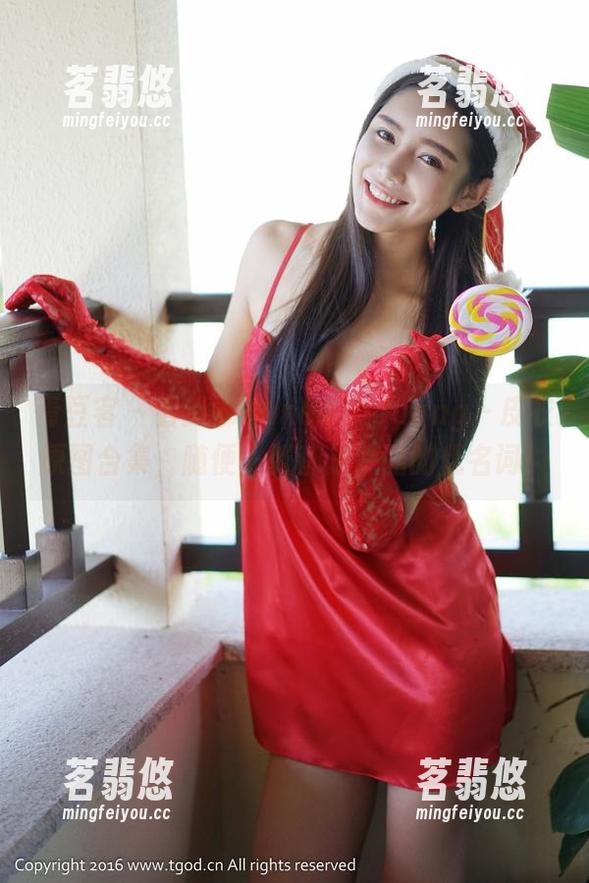 青豆客 - 看梦娜Vanessaduang～皮衣原图合集，随便一张都是冷酷的代名词！