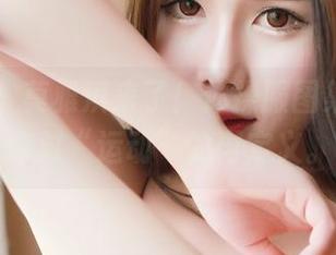 青豆客 – 莫雅淇来了！体操服图集，挑战你对“运动”的再定义。